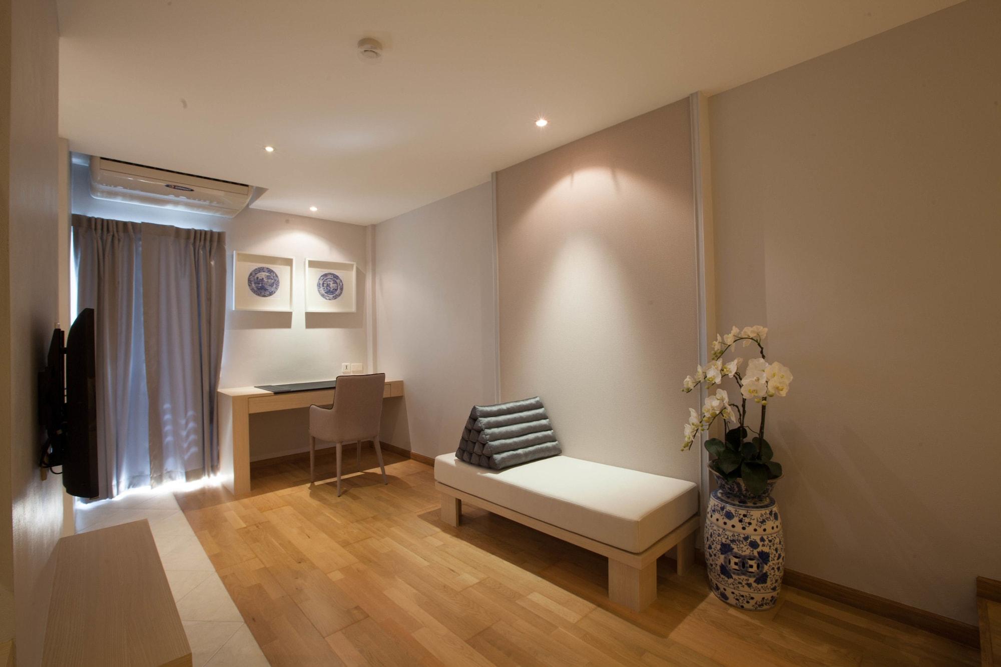 K Maison Boutique Hotel Банкок Екстериор снимка