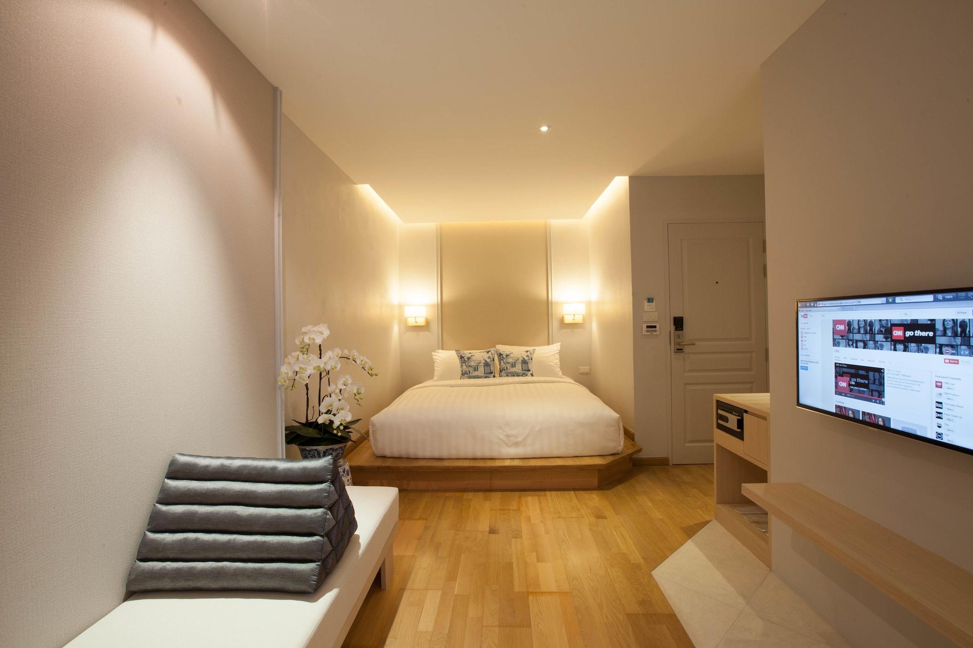 K Maison Boutique Hotel Банкок Екстериор снимка