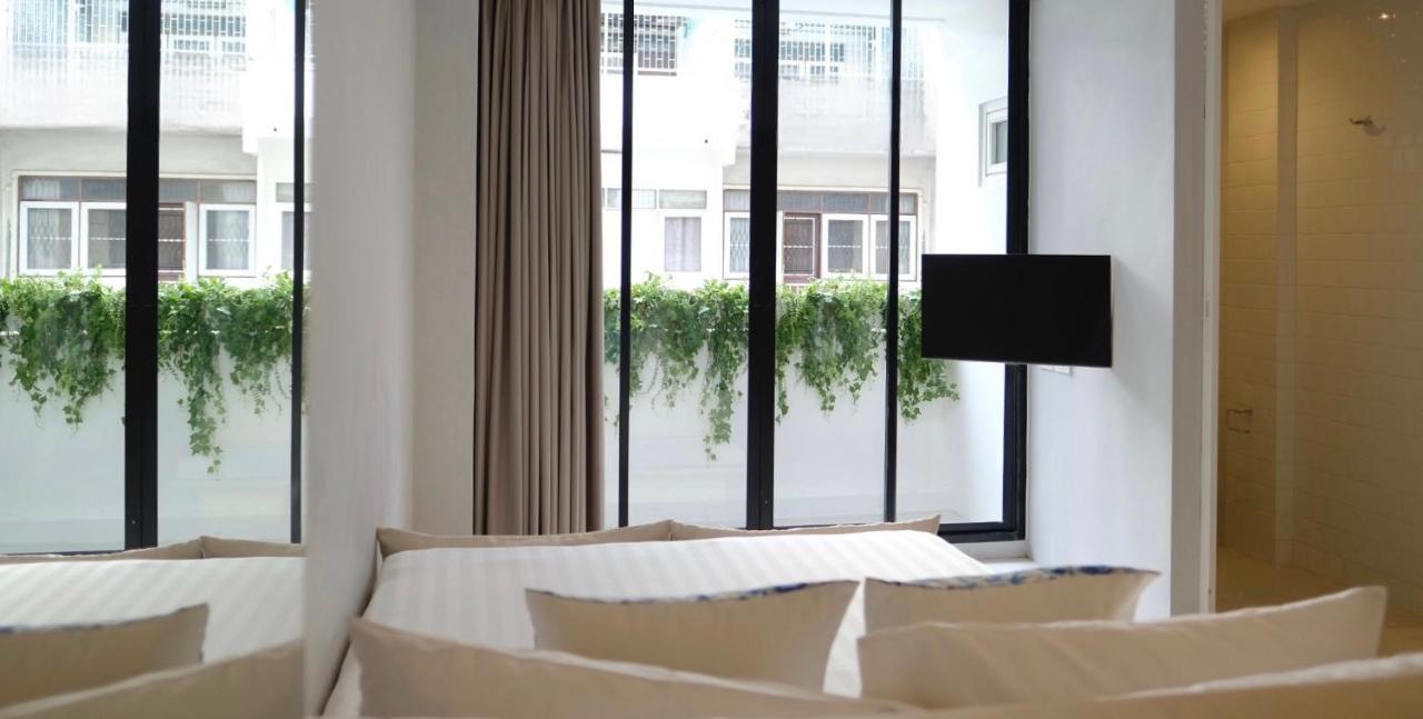 K Maison Boutique Hotel Банкок Екстериор снимка
