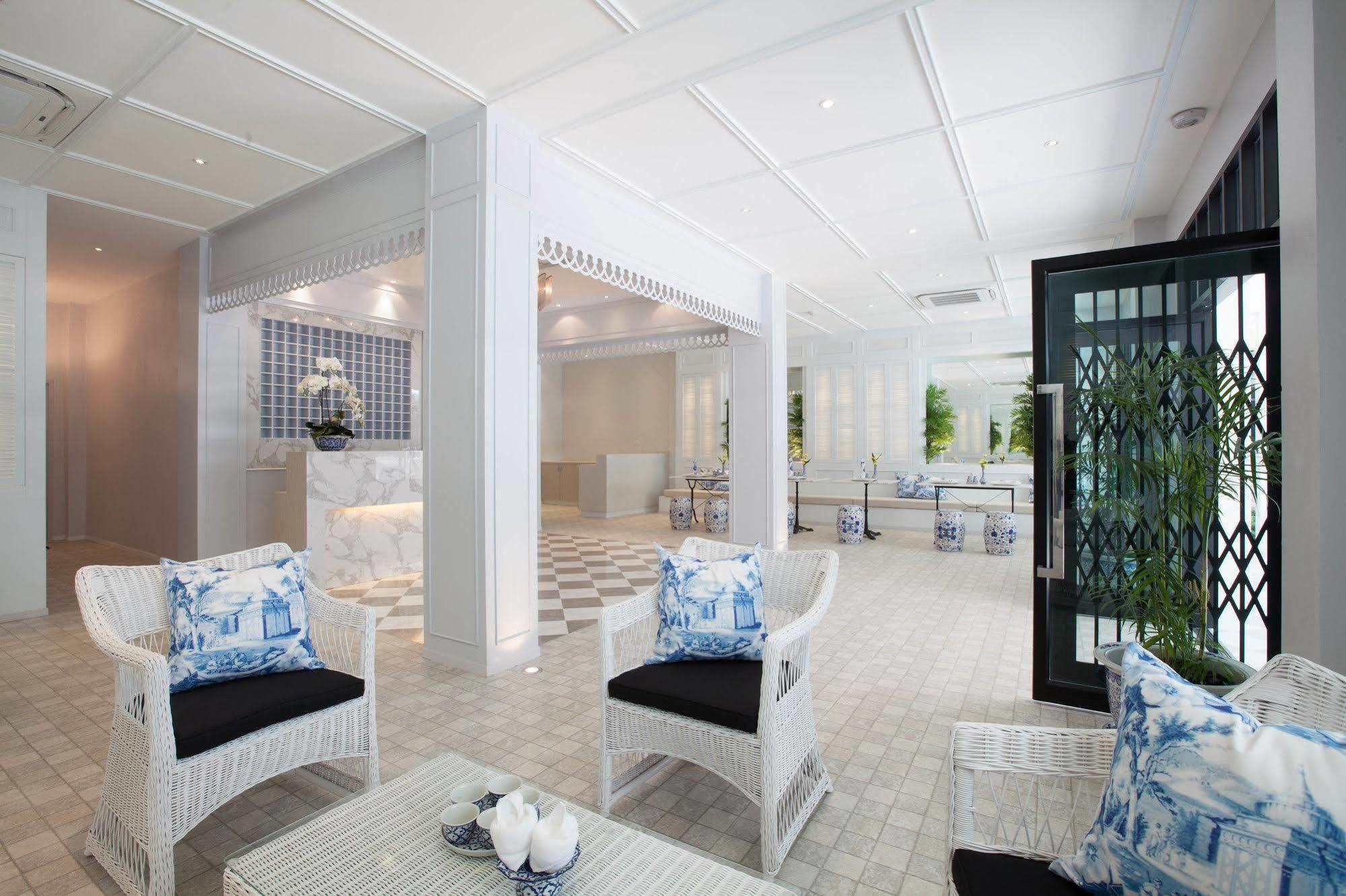 K Maison Boutique Hotel Банкок Екстериор снимка