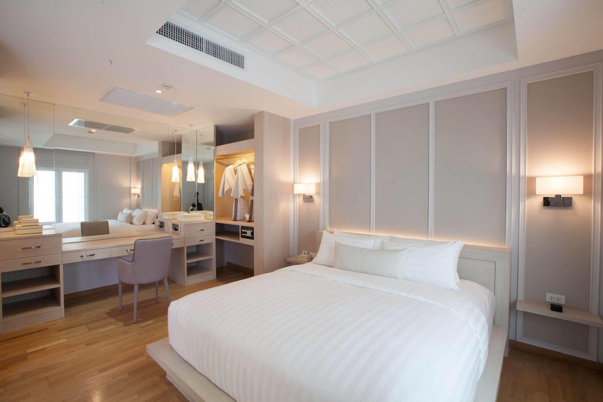 K Maison Boutique Hotel Банкок Екстериор снимка